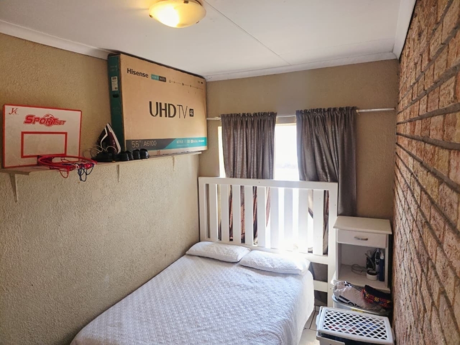 3 Bedroom Property for Sale in Rustenburg Central North West